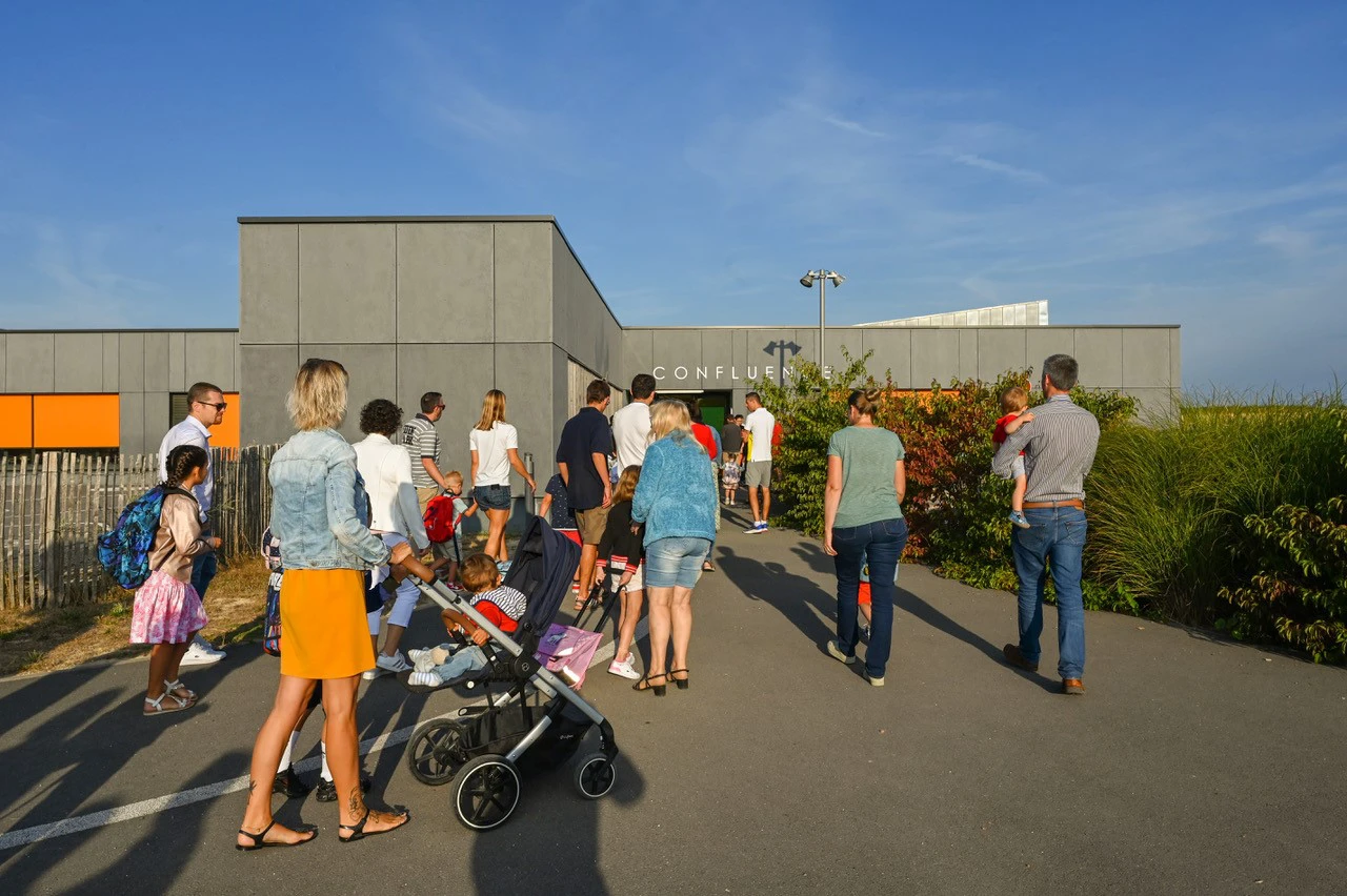 Visite virtuelle du groupe scolaire Confluence